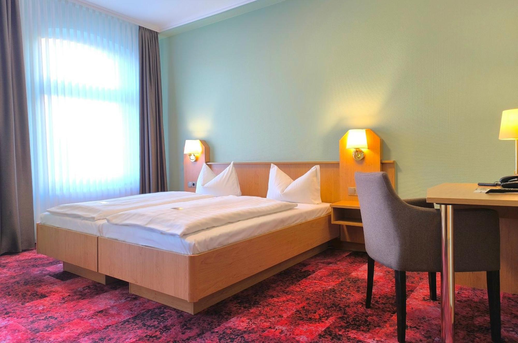 Hotel Burgas Stassfurt Exterior foto